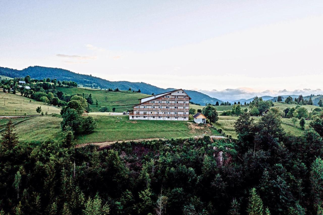 Perla Apusenilor Hotel Albac Exterior foto